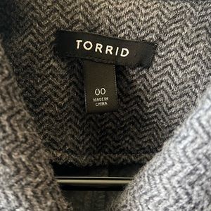 Torrid size 00 light gray pea coat